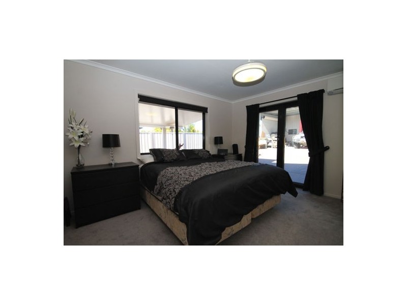 41 Avondale Street, Morayfield QLD 4506