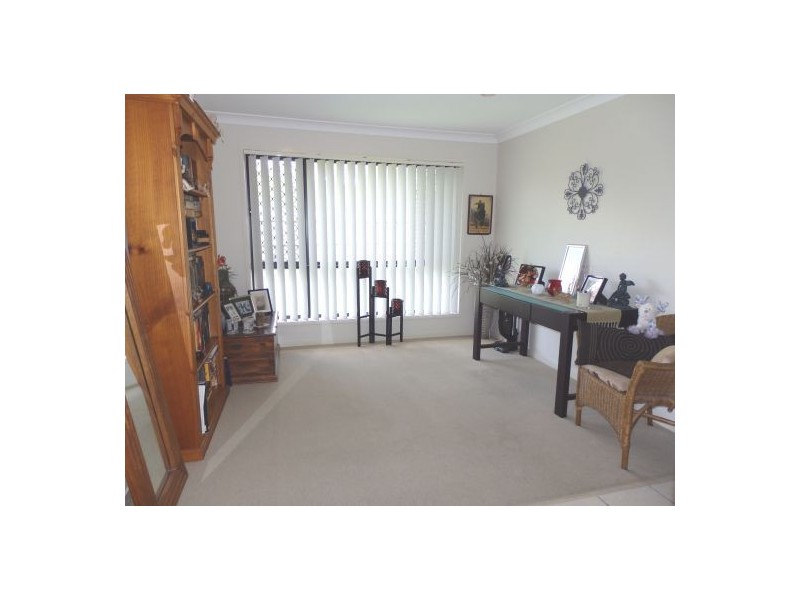 18 Middle Barten Court, Bray Park QLD 4500