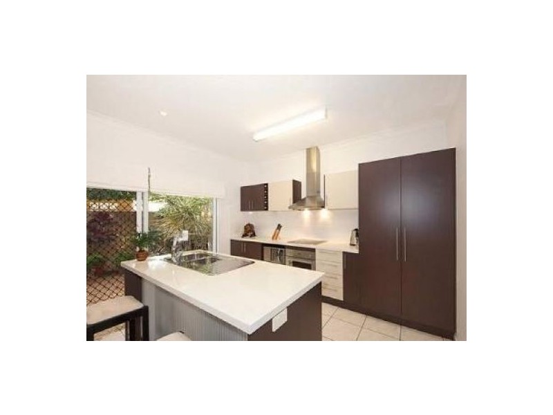 Unit 2, 12-16 Kangaroo Avenue, Bribie Island QLD 4507
