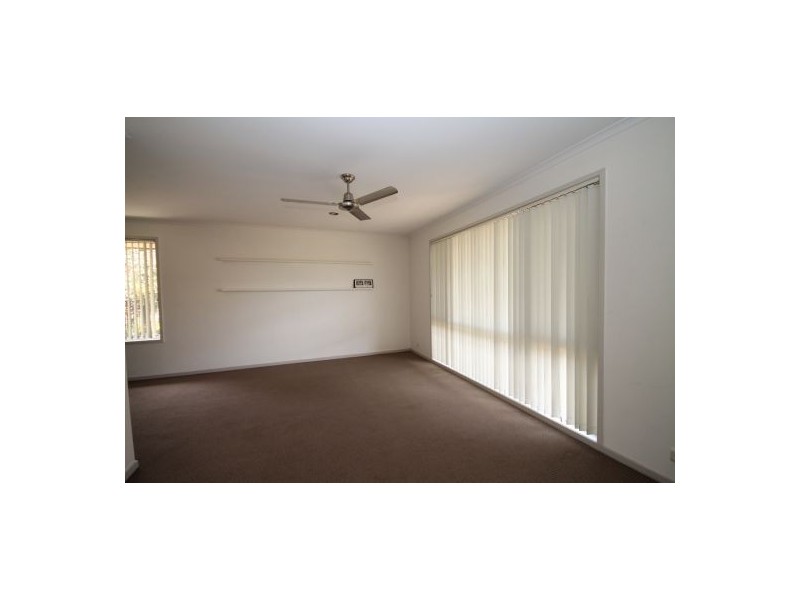 18 Sedgman St, Morayfield QLD 4506