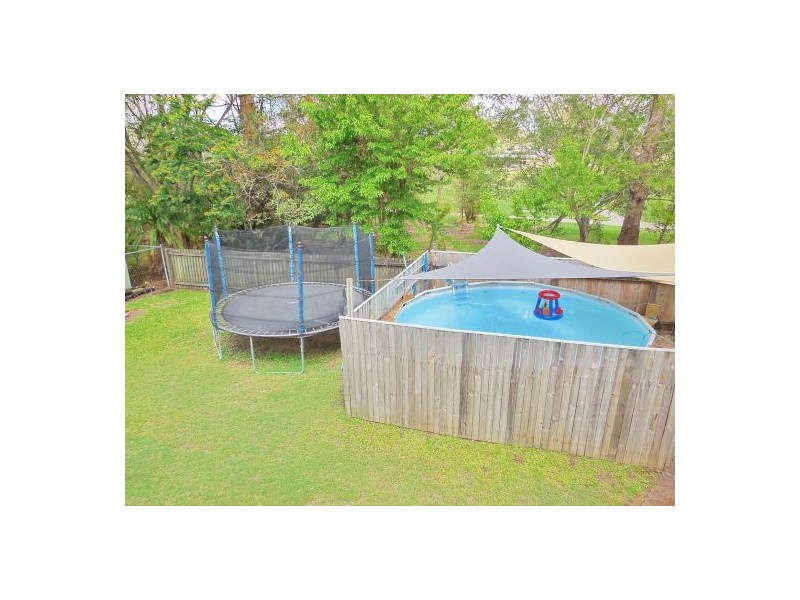 20 Kirkcaldy Street, Morayfield QLD 4506