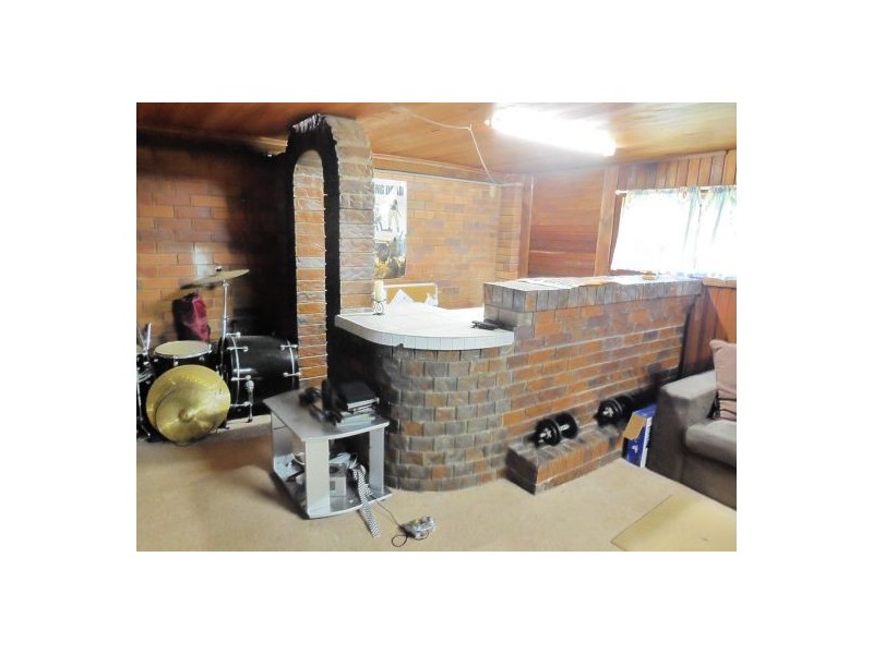 20 Kirkcaldy Street, Morayfield QLD 4506