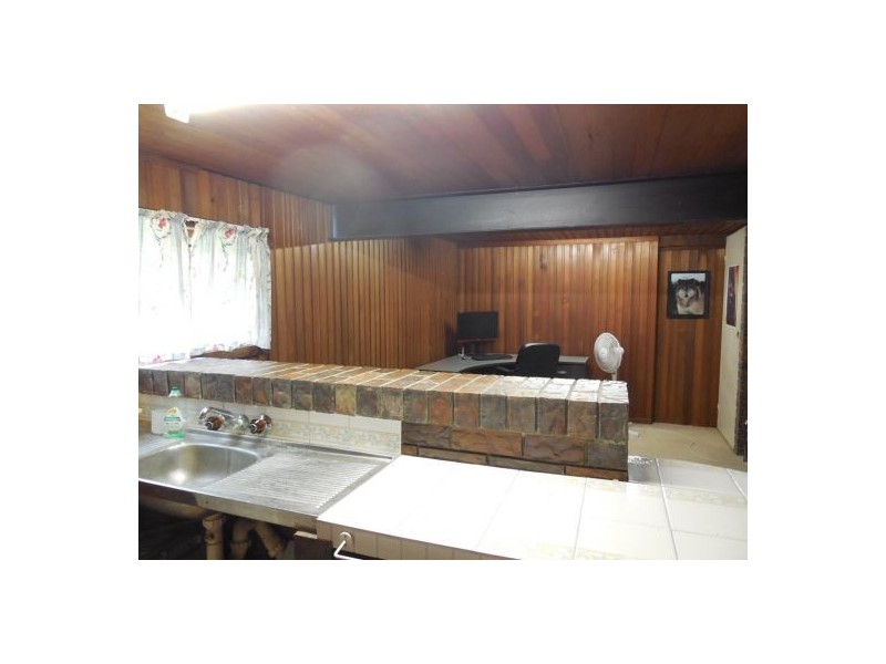 20 Kirkcaldy Street, Morayfield QLD 4506