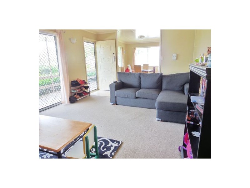 9 Churchill St, Caboolture QLD 4510