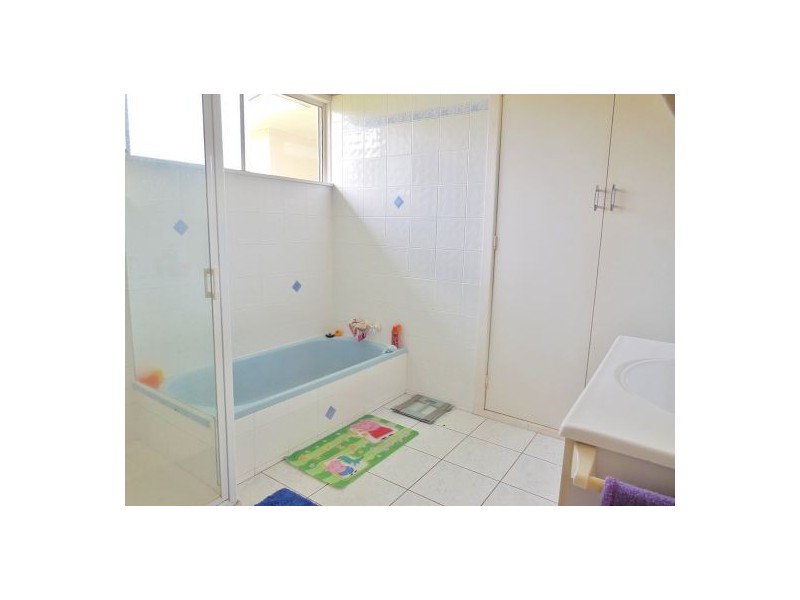 9 Churchill St, Caboolture QLD 4510