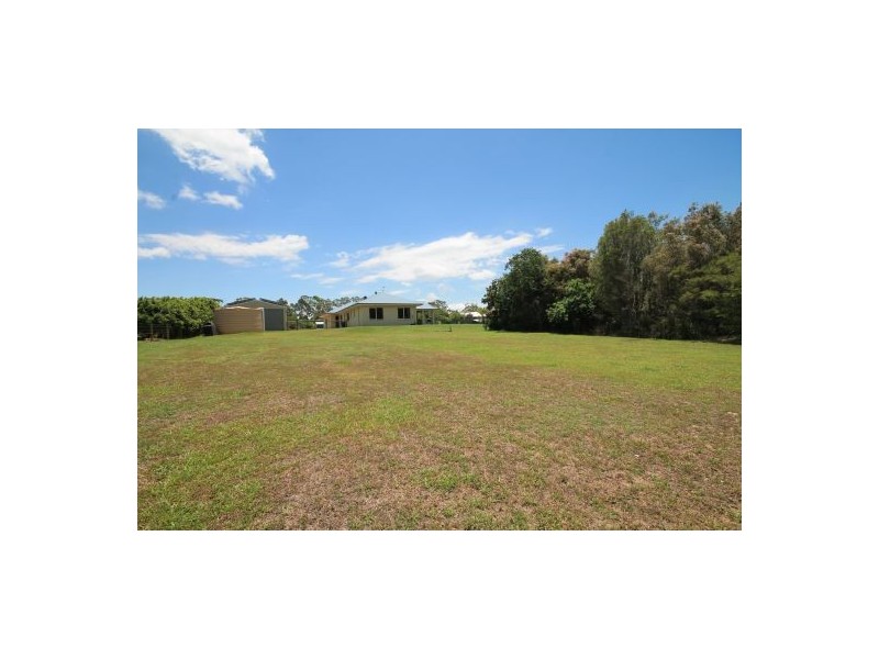 11-15 The Crest, Elimbah QLD 4516