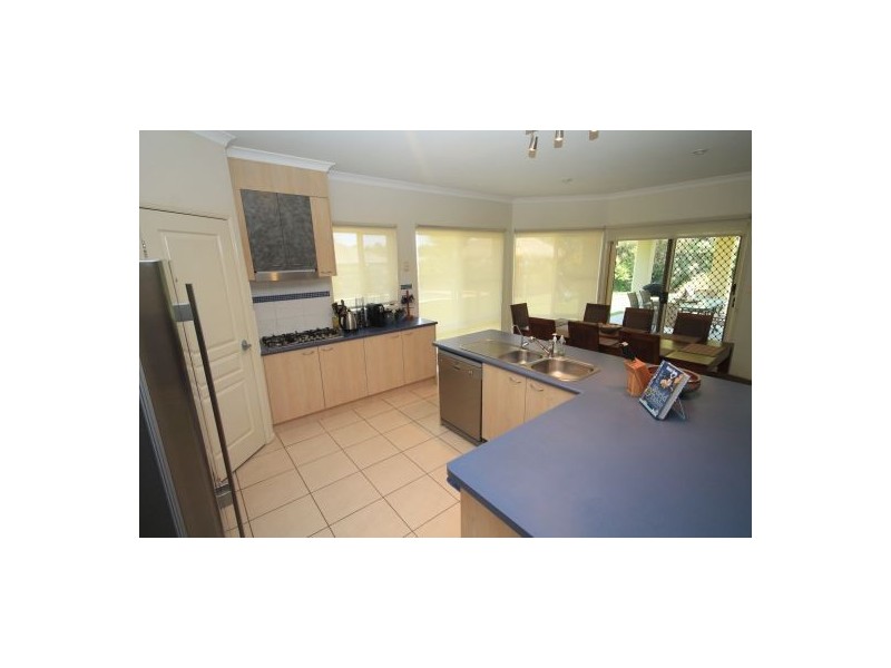 11-15 The Crest, Elimbah QLD 4516