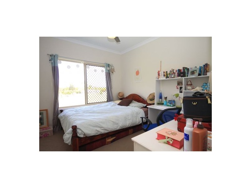 11-15 The Crest, Elimbah QLD 4516