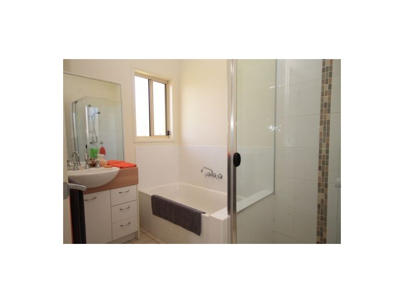 11-15 The Crest, Elimbah QLD 4516