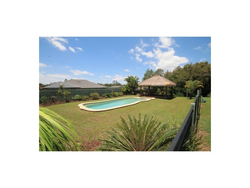 11-15 The Crest, Elimbah QLD 4516