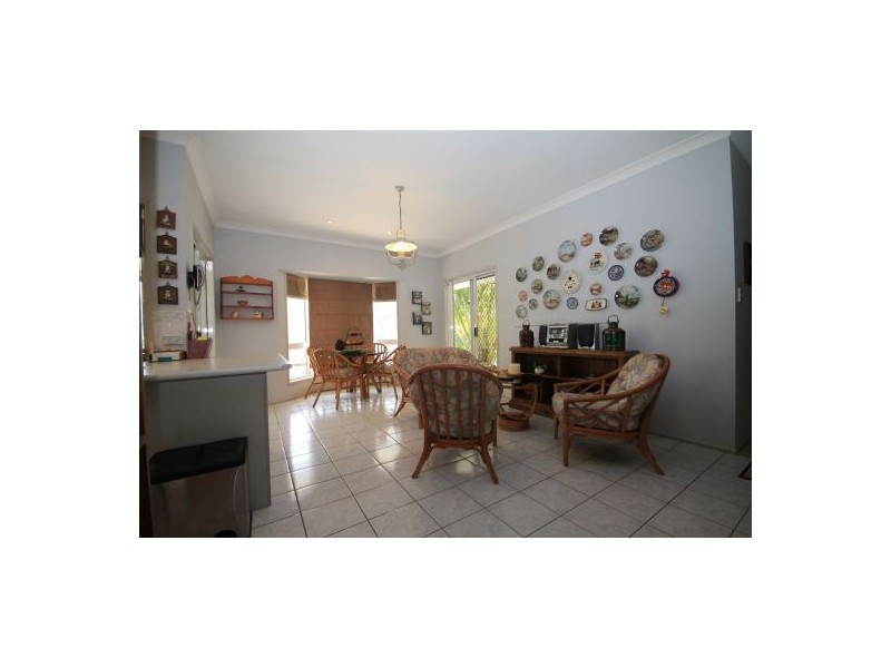 97 Hall Road, Elimbah QLD 4516