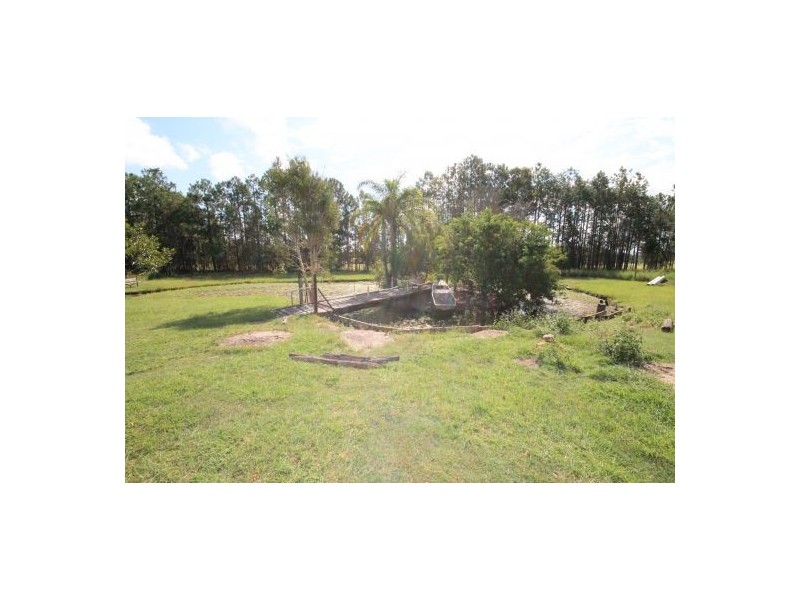 97 Hall Road, Elimbah QLD 4516