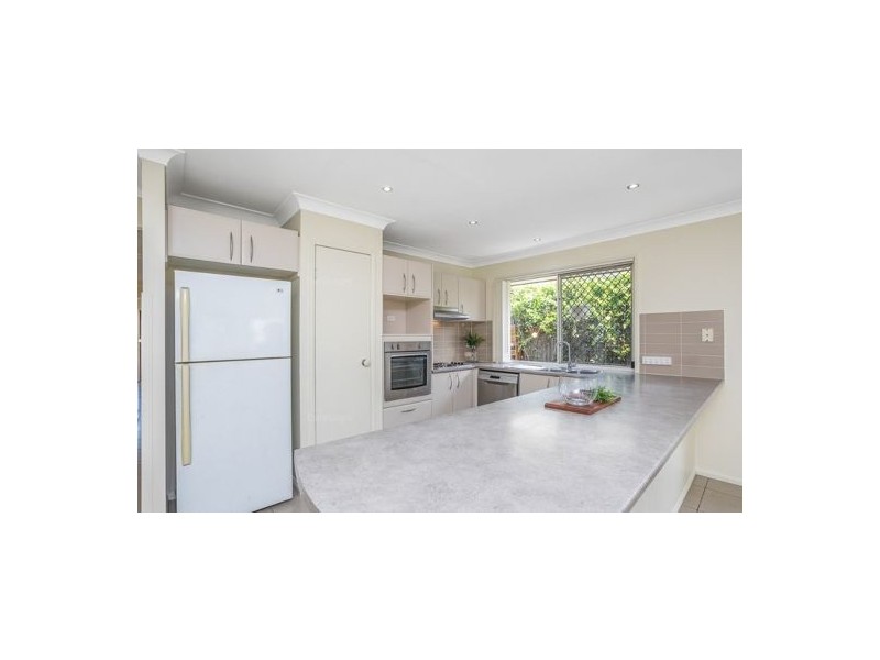 15 Hipwood St, Morayfield QLD 4506