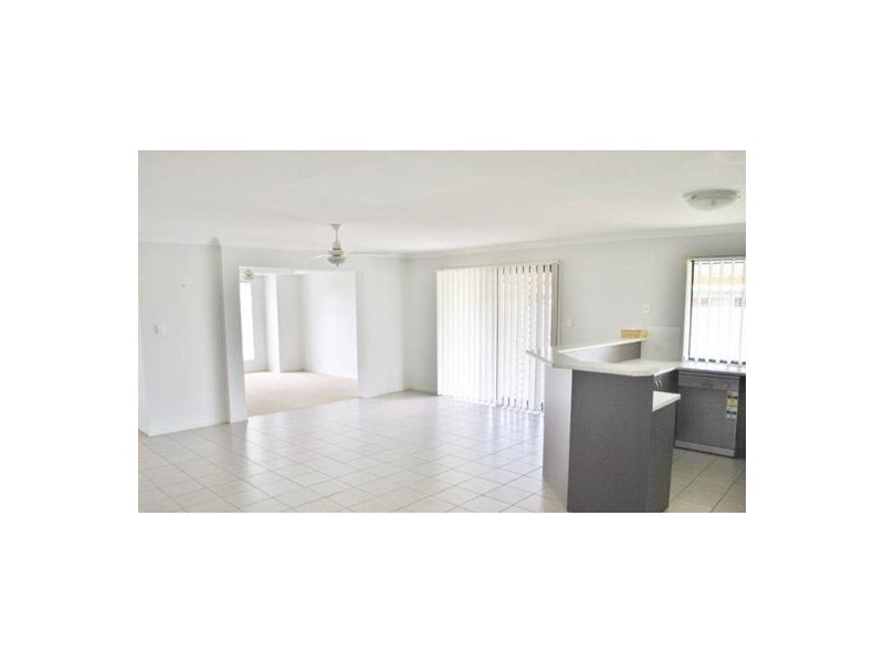 24 Paddington Street, Bellmere QLD 4510