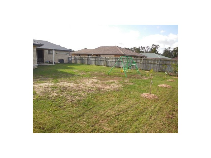 5 Denson St, Morayfield QLD 4506