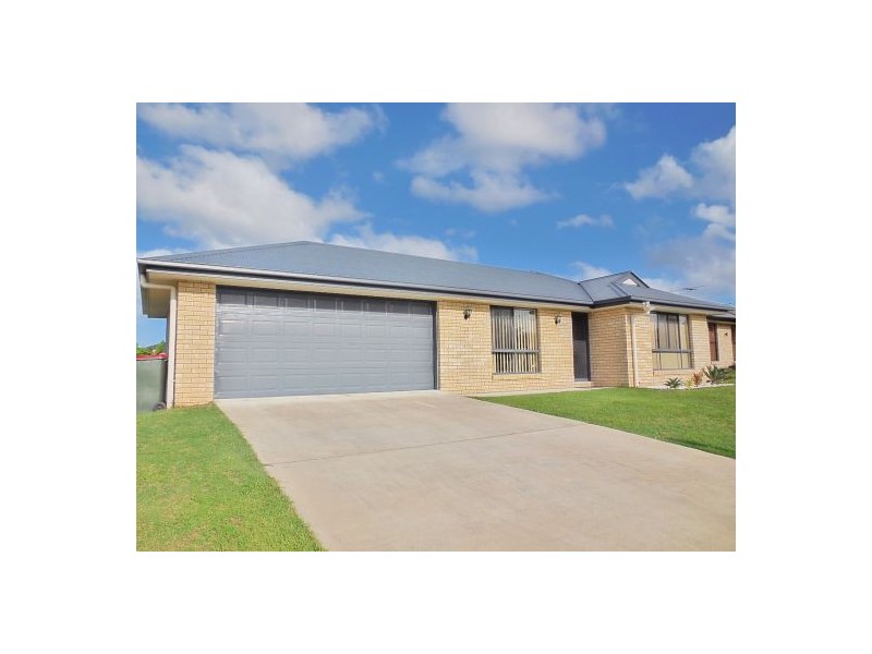 5 Denson St, Morayfield QLD 4506