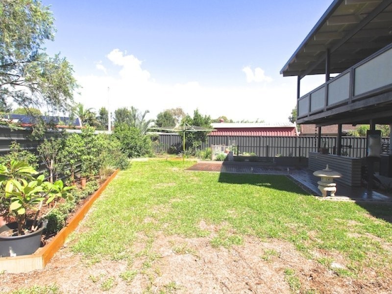10 Gillian Street, Beachmere QLD 4510