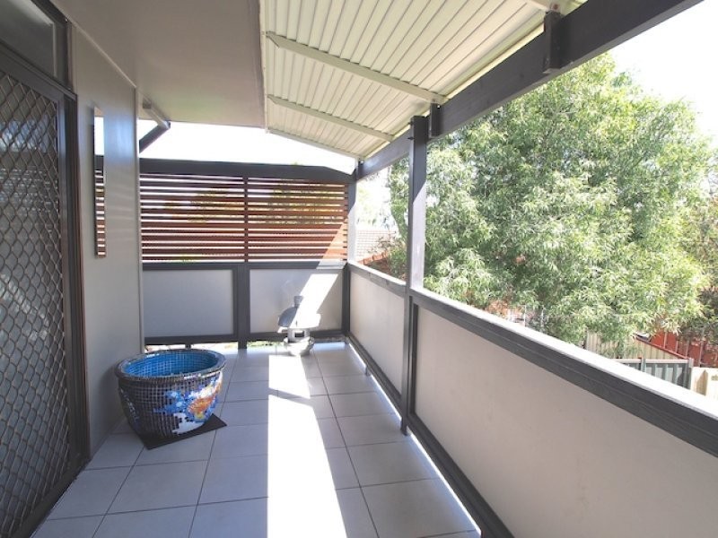 10 Gillian Street, Beachmere QLD 4510