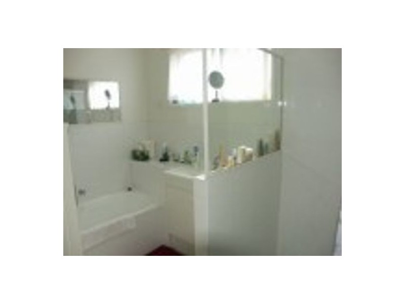 17 Diamond Street, Caboolture QLD 4510