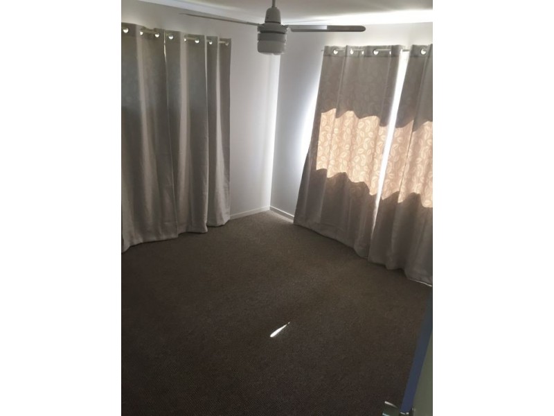 9 Dundee Drive, Morayfield QLD 4506