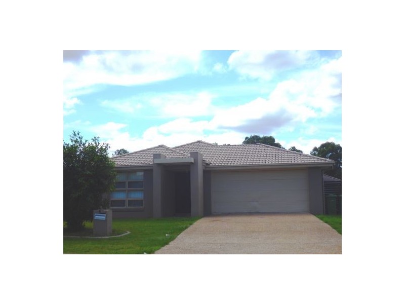 8 TARA GROVE, Bellmere QLD 4510