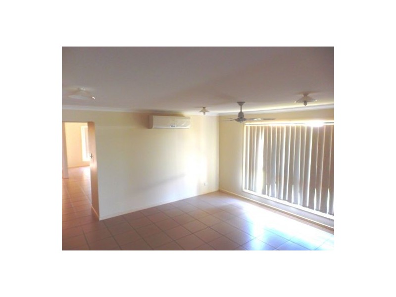 8 TARA GROVE, Bellmere QLD 4510