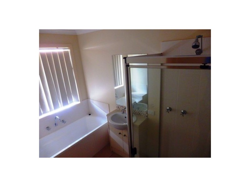 8 TARA GROVE, Bellmere QLD 4510