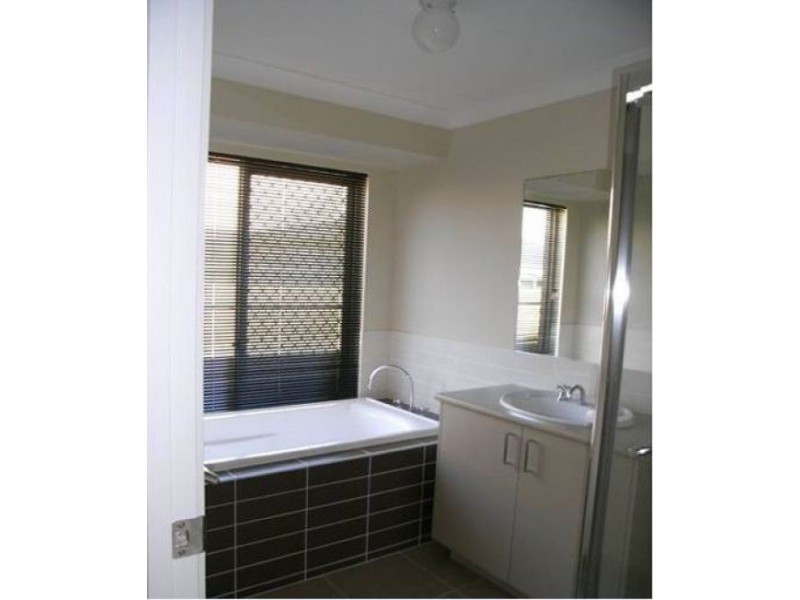 20 Seeney Street, Caboolture QLD 4510