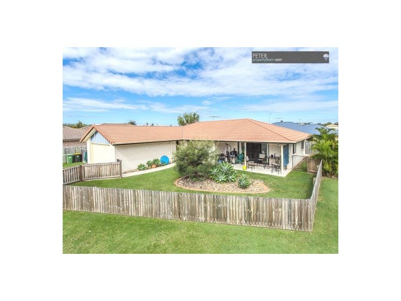 11 Biggera Court, Sandstone Point QLD 4511