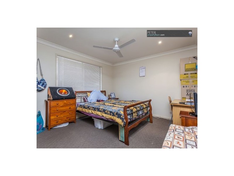 11 Biggera Court, Sandstone Point QLD 4511