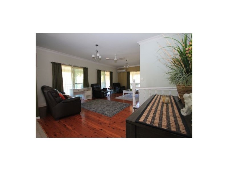 22 Williamson Road, Morayfield QLD 4506