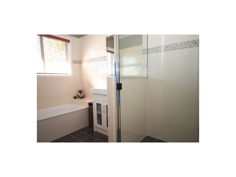 22 Williamson Road, Morayfield QLD 4506