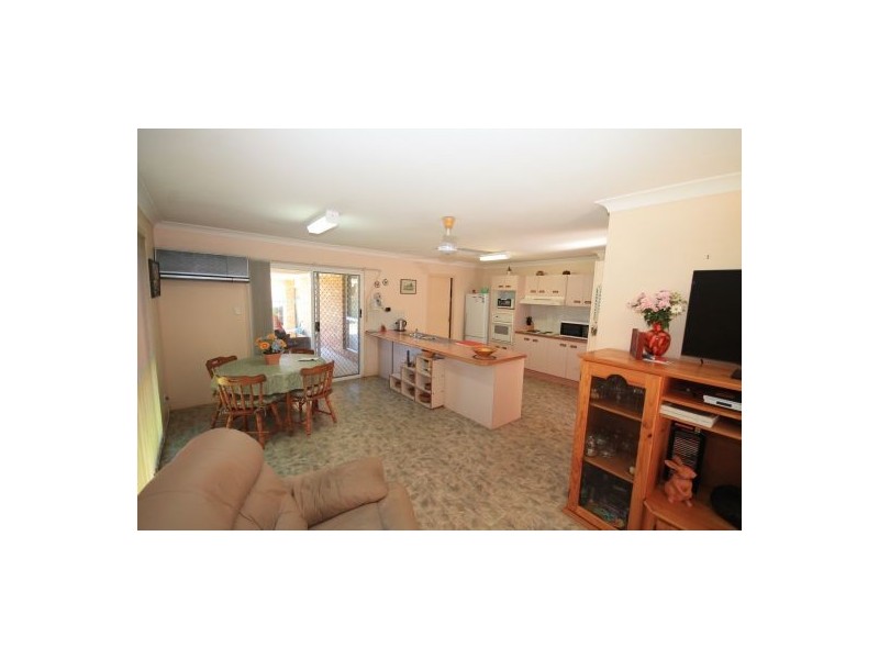 35 Cook Avenue, Caboolture South QLD 4510