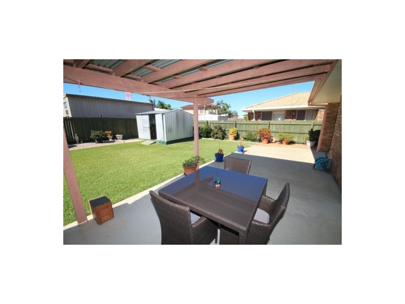 35 Cook Avenue, Caboolture South QLD 4510