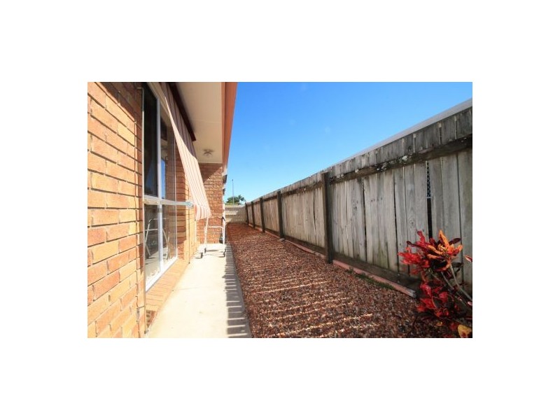 35 Cook Avenue, Caboolture South QLD 4510