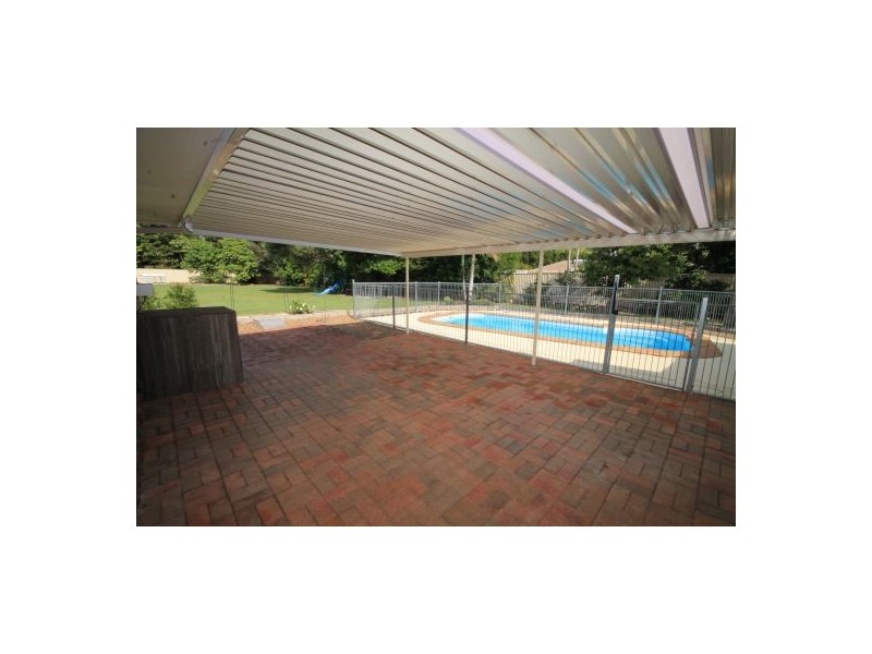 138 Relesah Drive, Ningi QLD 4511