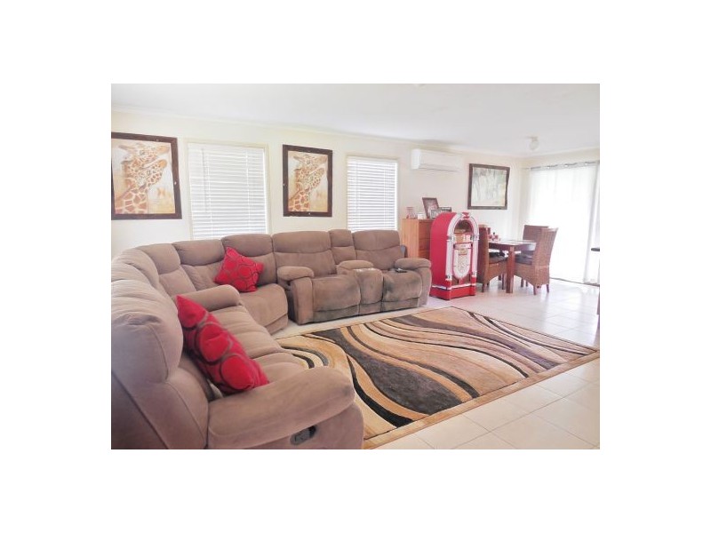 18 Alexander Crescent, Morayfield QLD 4506