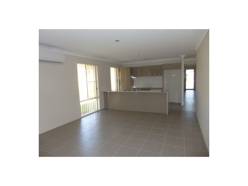 1 Frepelle Street, Morayfield QLD 4506