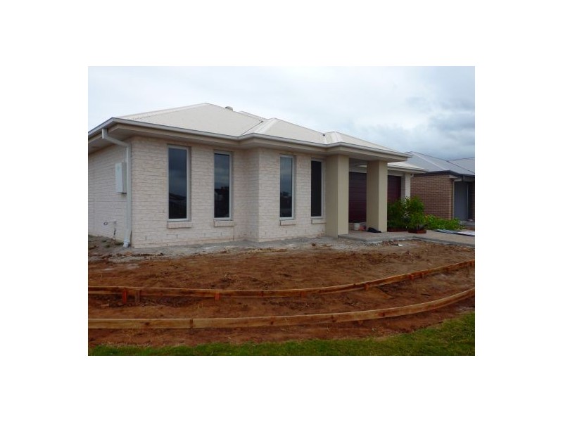 9 NICHOLSON STREET, Caboolture South QLD 4510