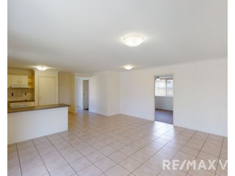 17 Kerswell Street, Caboolture QLD 4510