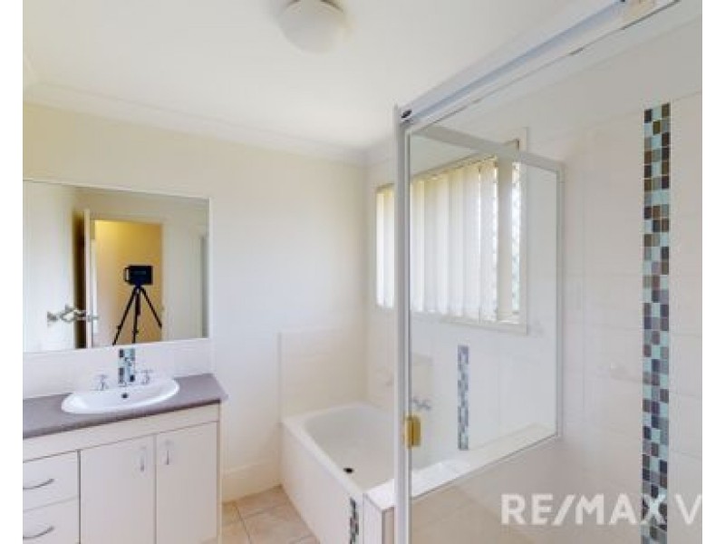 17 Kerswell Street, Caboolture QLD 4510