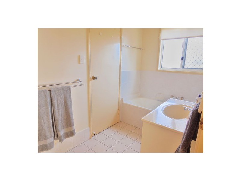 11 Thea Court, Morayfield QLD 4506