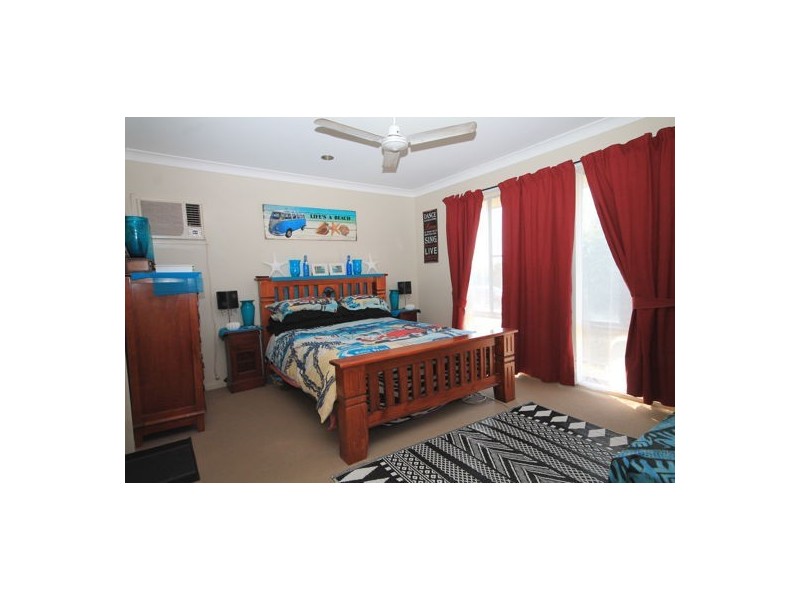 8 Redcedar Place, Morayfield QLD 4506