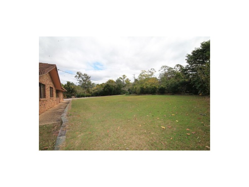 492 Oakey Flat Road, Morayfield QLD 4506