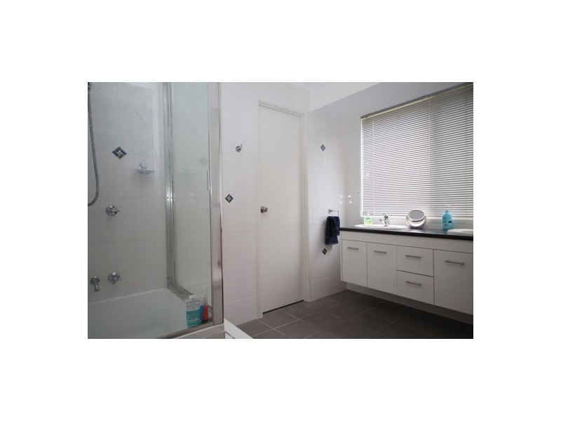 8 Zircon Court, Caboolture QLD 4510