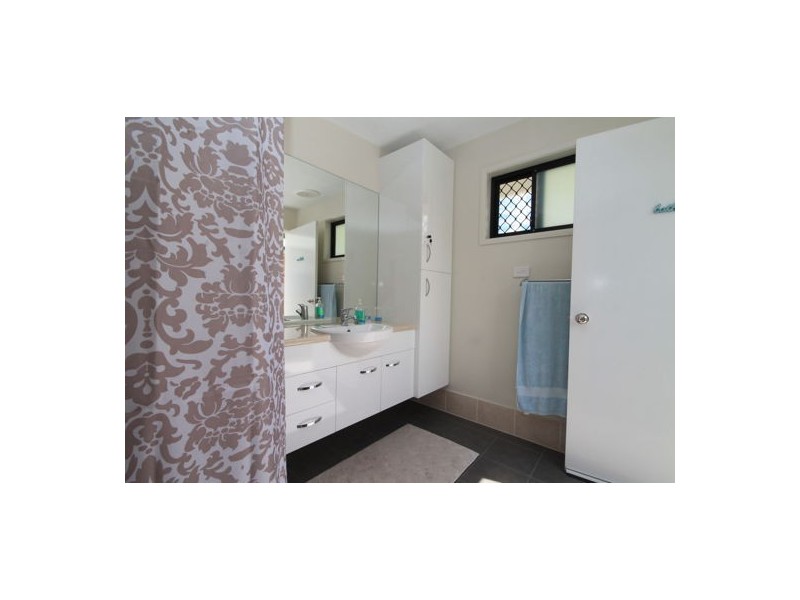 8 Zircon Court, Caboolture QLD 4510