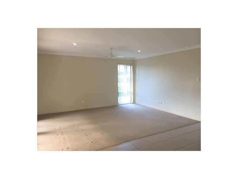 8 Redcedar Place, Morayfield QLD 4506