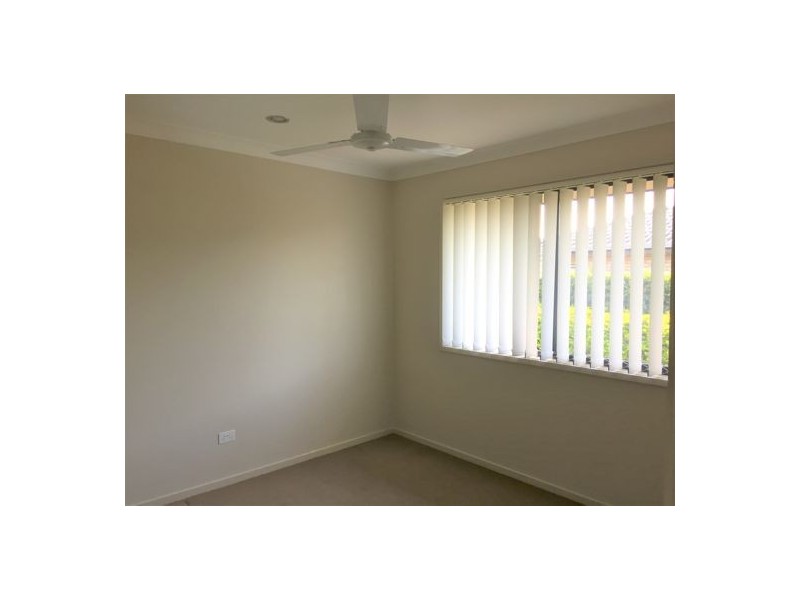 8 Redcedar Place, Morayfield QLD 4506