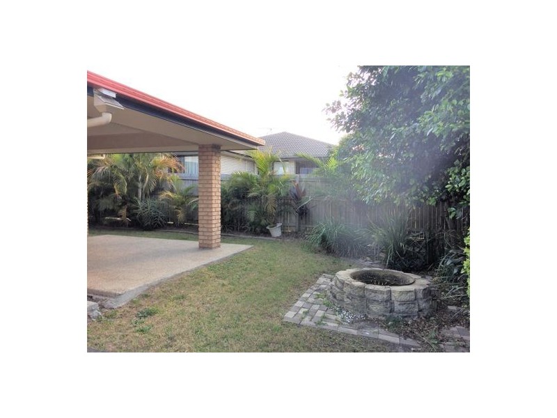 8 Redcedar Place, Morayfield QLD 4506