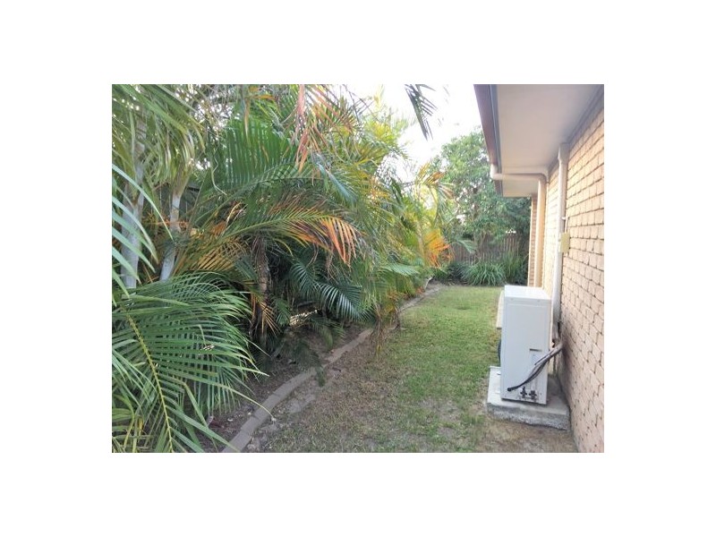 8 Redcedar Place, Morayfield QLD 4506